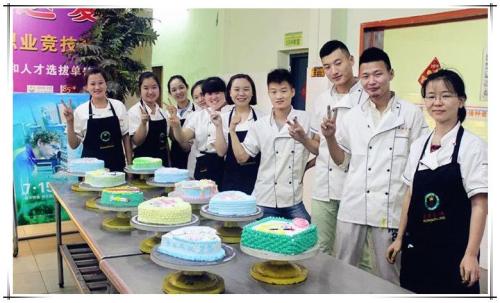 南寧興寧區(qū)祝壽蛋糕培訓(xùn)班
